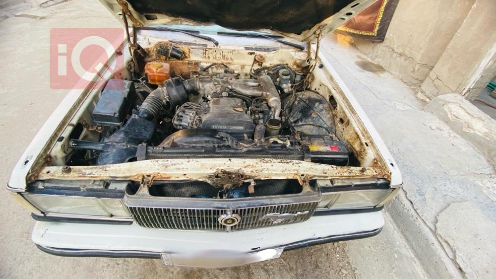 تۆیۆتا کراون